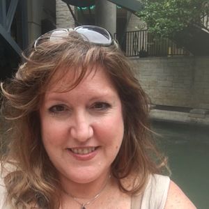 Meet your Posher, Kelly michele